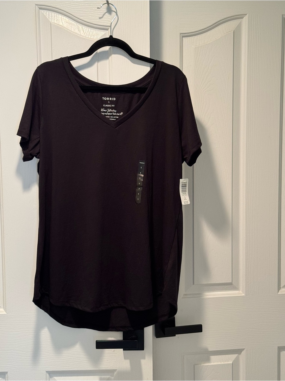 torrid Black V-Neck Girlfriend Tee